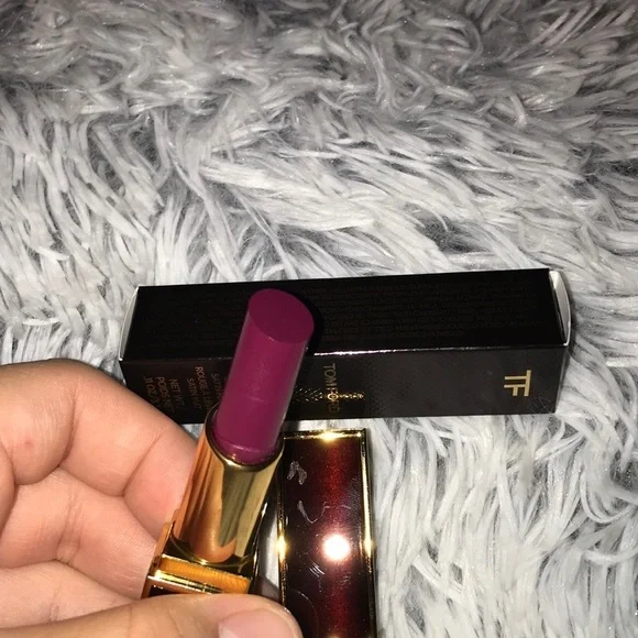 Tom Ford lip color satin matte lipstick- shaggable